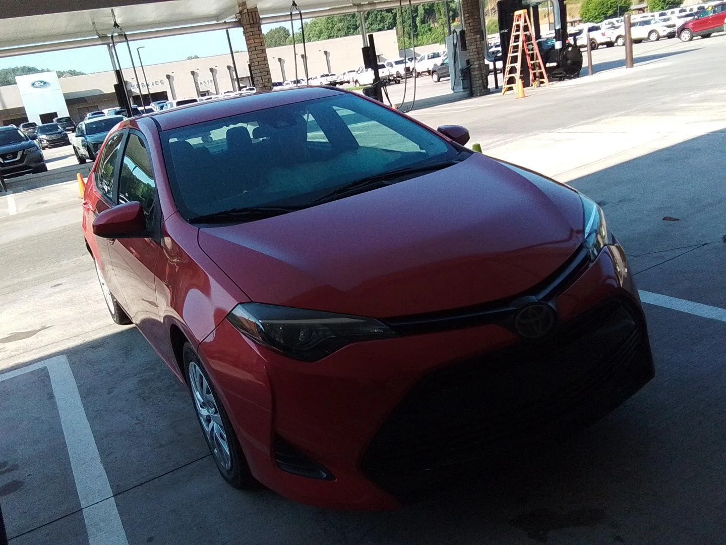 Used 2019  Toyota L image 1