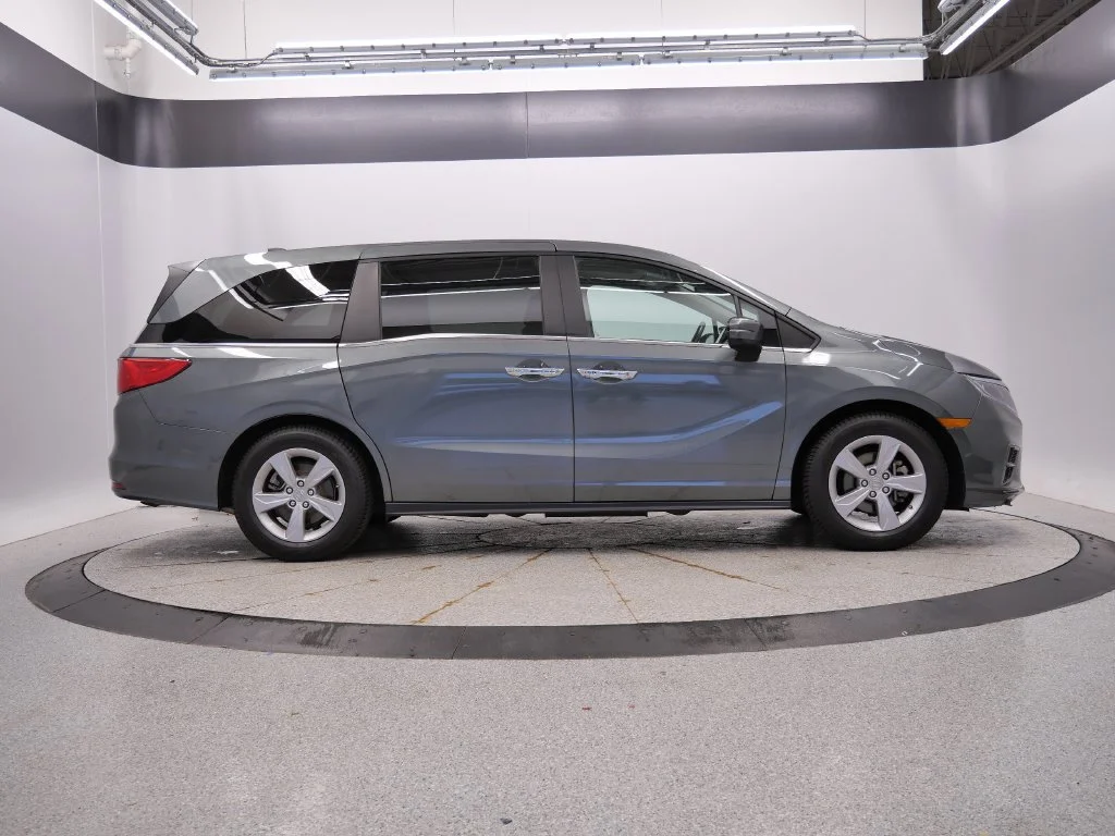 Used 2018 Gray Honda EX-L image 7