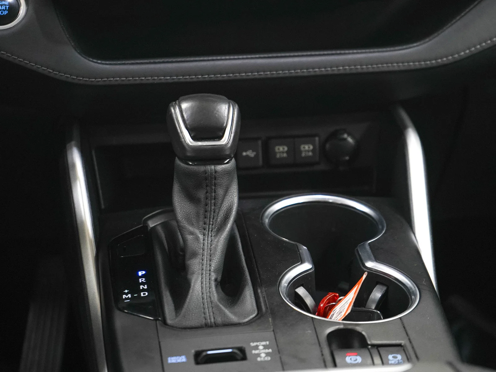 Used 2021 Celestial Silver Metallic Toyota XLE image 20