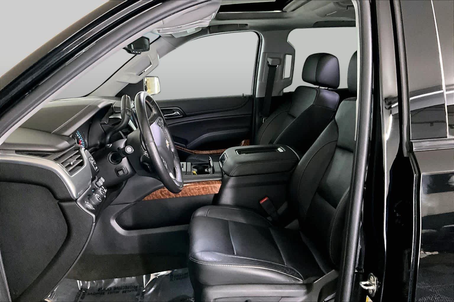Used 2018 Black Chevrolet Premier image 9