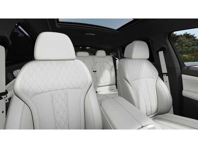 New 2027 Black Sapphire Metallic BMW  image 11