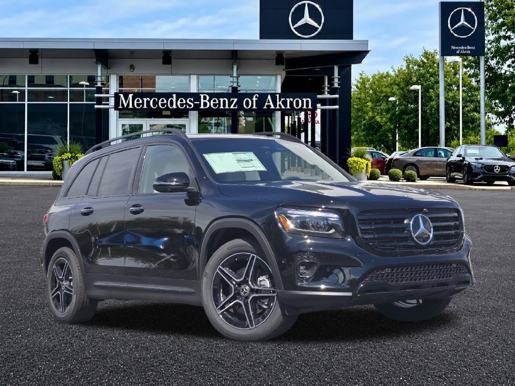 New 2026 Night Black Mercedes-Benz GLB 250 image 37