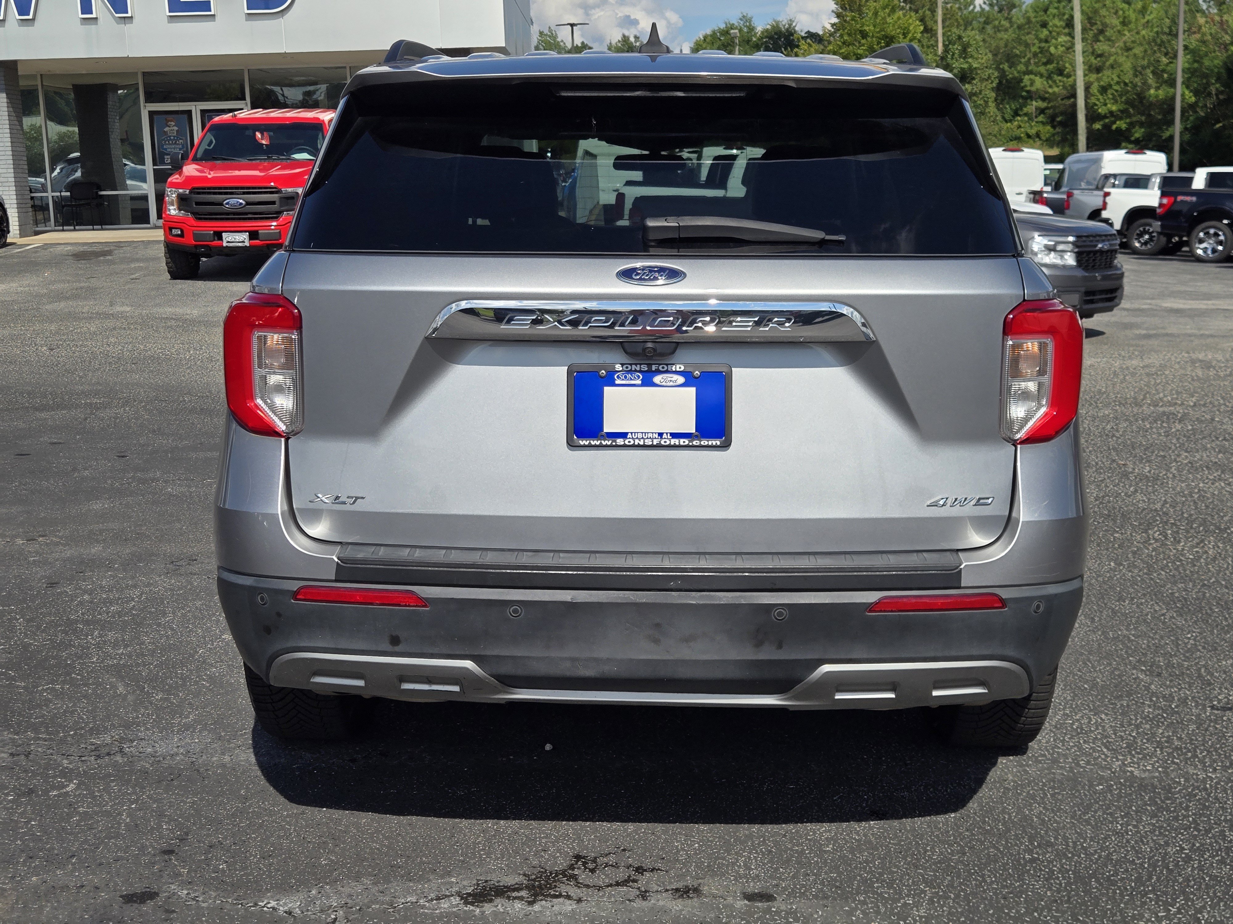 Certified Used 2023 Silver Metallic Ford XLT image 8