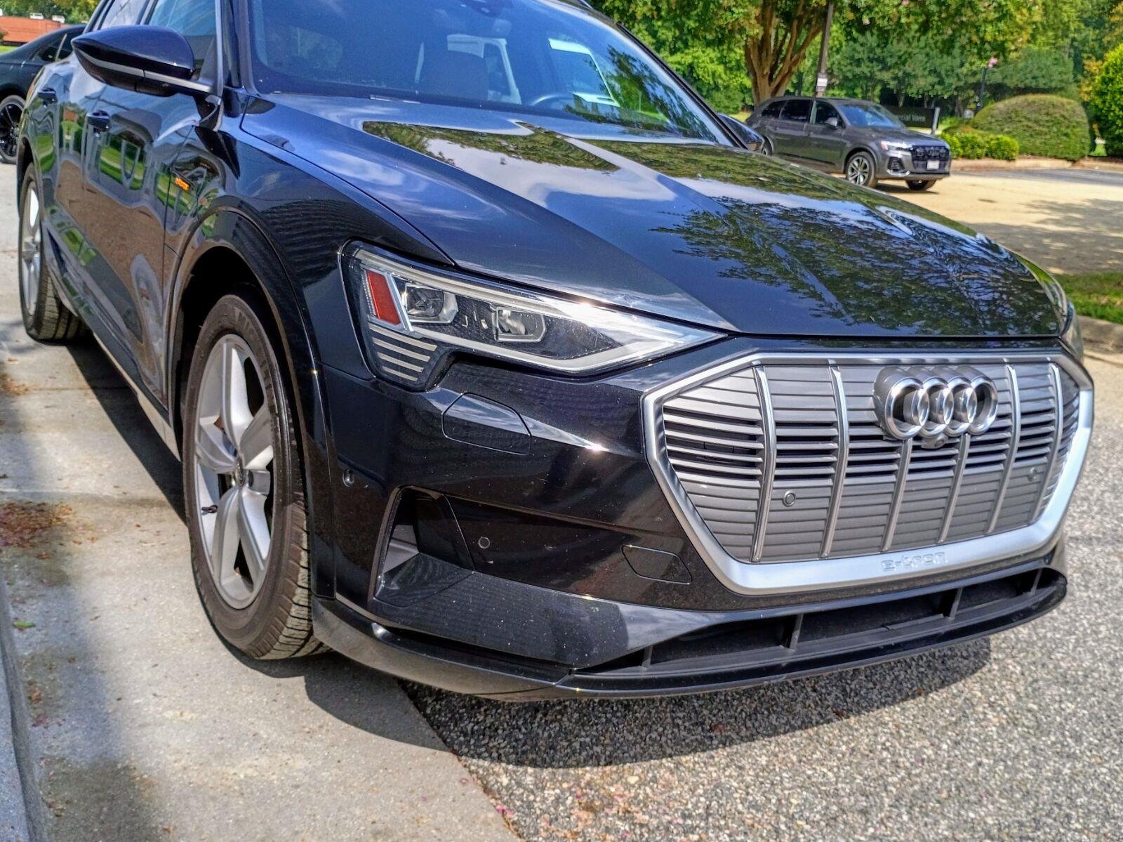 Used 2019 Mythos Black Metallic Audi Premium Plus image 3