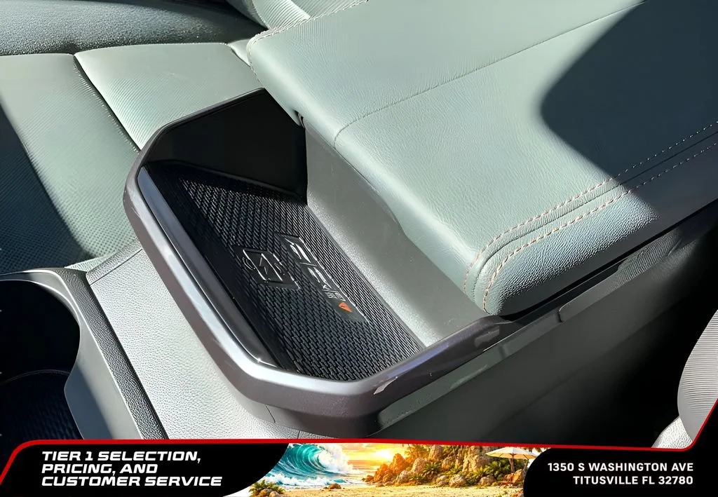 New 2026 Summit White GMC AT4 image 32