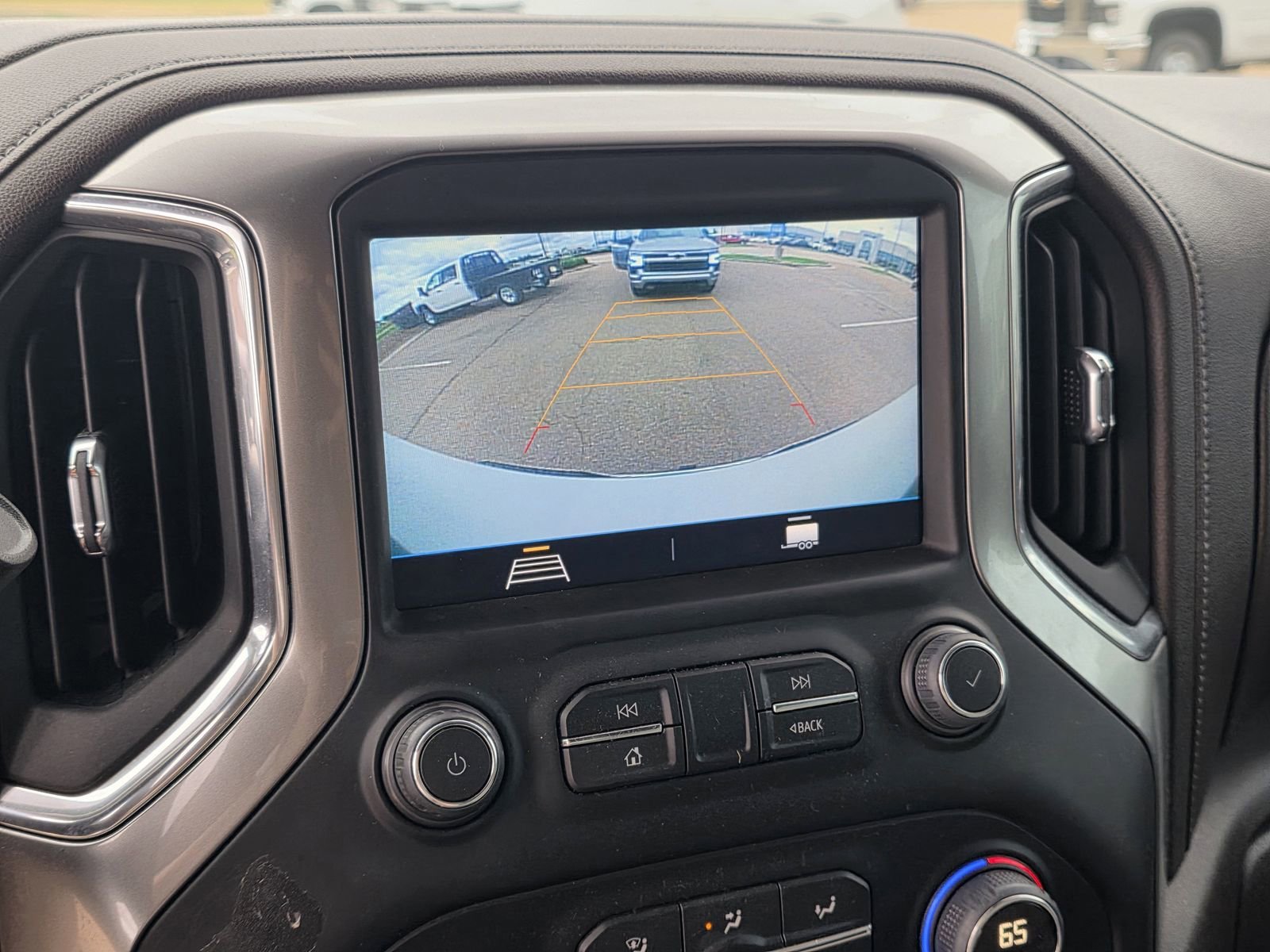 Used 2022 Summit White Chevrolet RST image 12