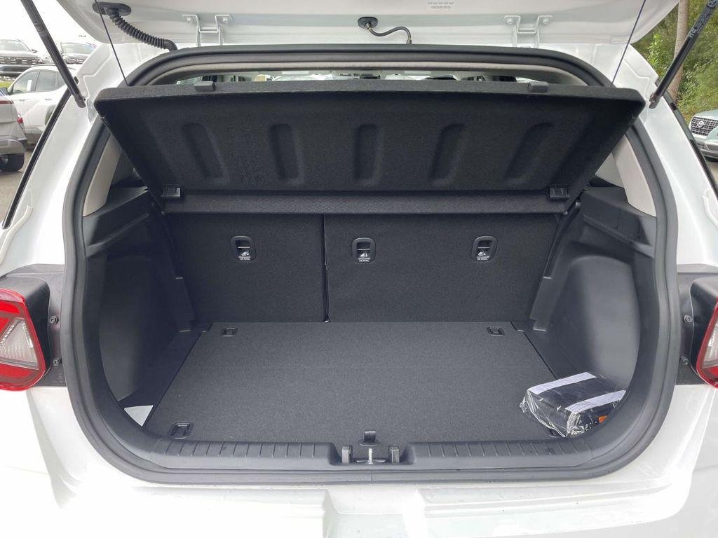 New 2026 White Hyundai SEL image 8