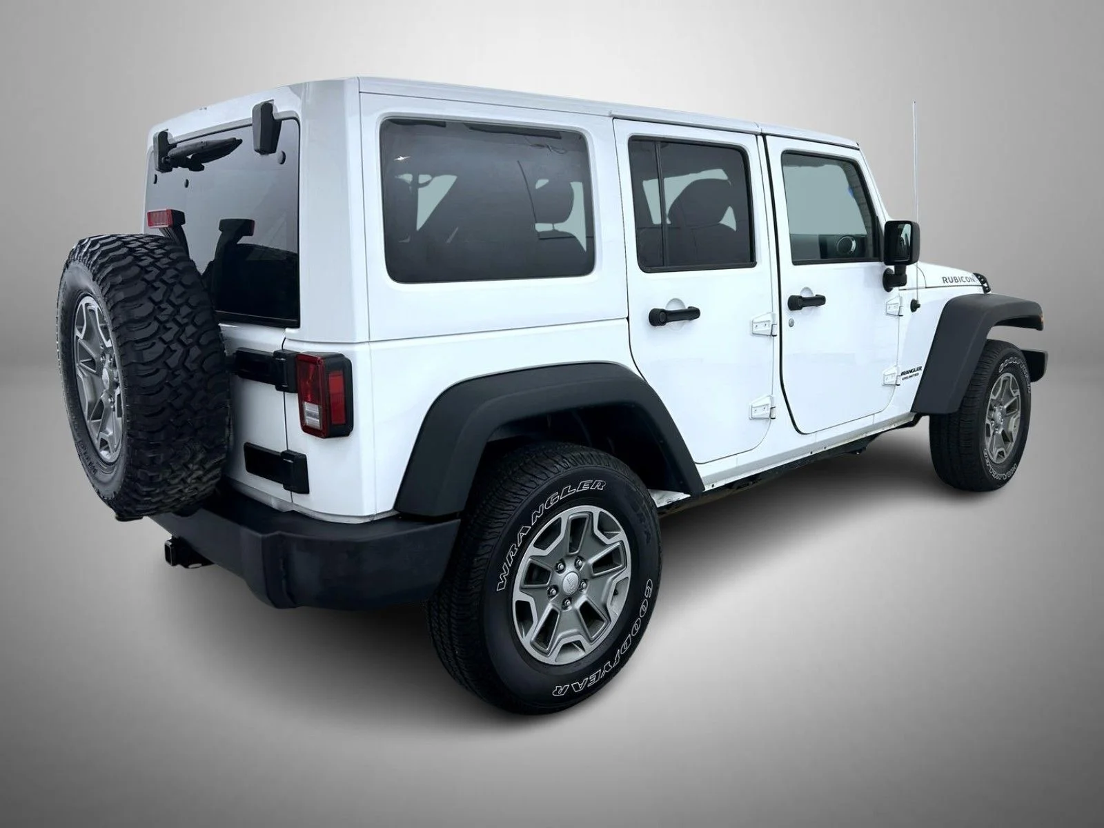 Used 2017 White Jeep Unlimited Rubicon image 5