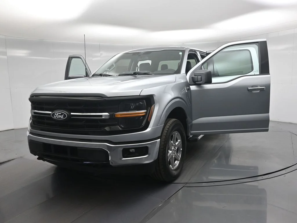 Certified Used 2025 Silver Ford XLT image 30
