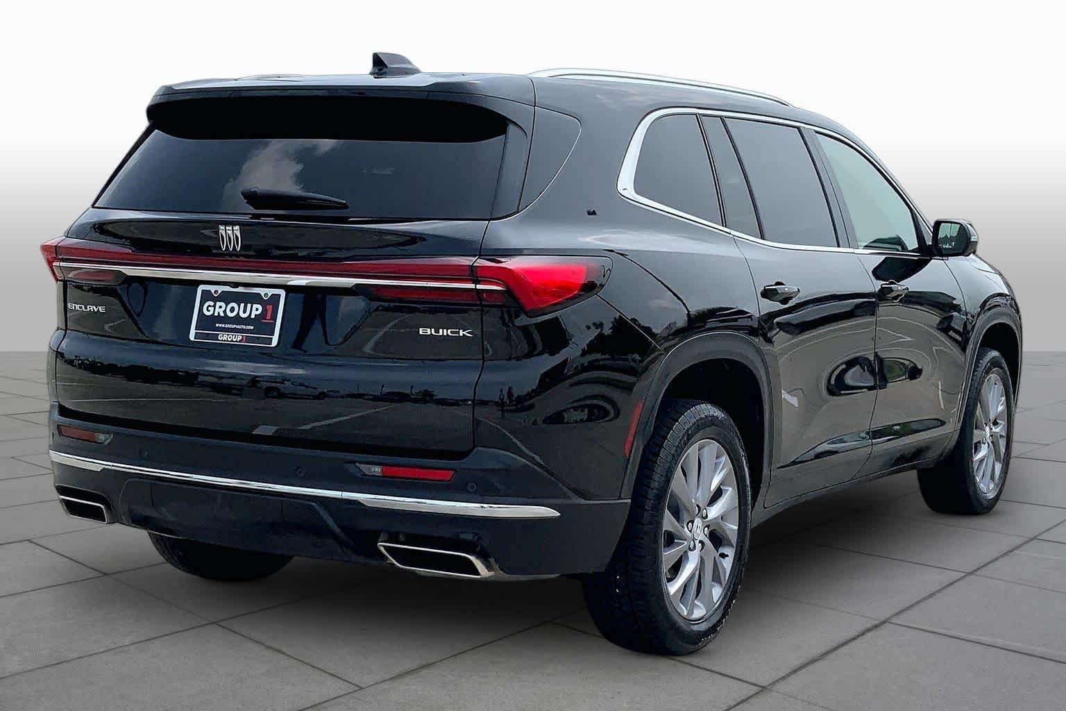 Used 2025 Ebony Twilight Metallic Buick Preferred image 13