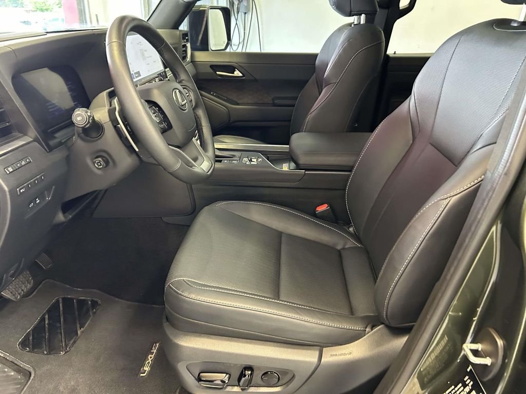 Used 2025 Green Lexus 550 Premium+ image 17