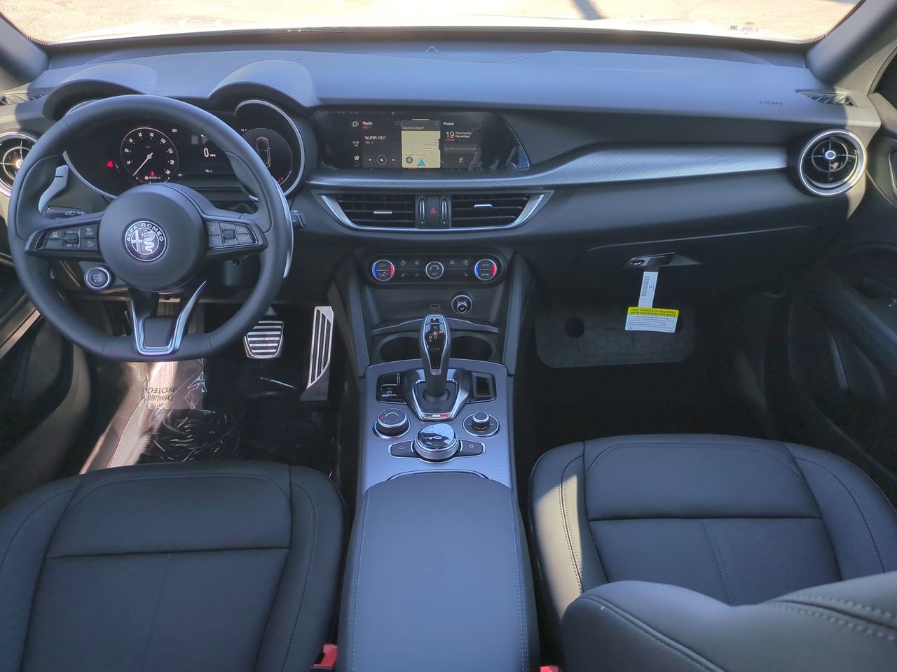 2025 Alfa Romeo Stelvio Base - Photo 14