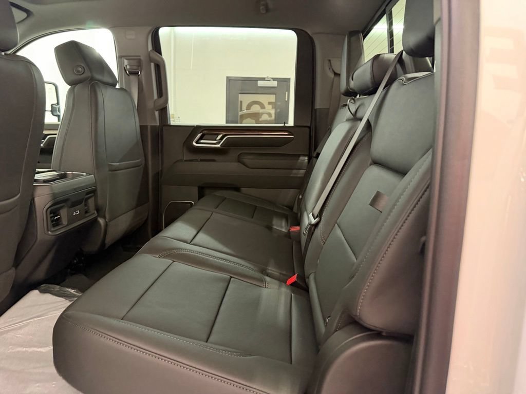 2026 Chevrolet Silverado 3500 HD LT - Photo 31