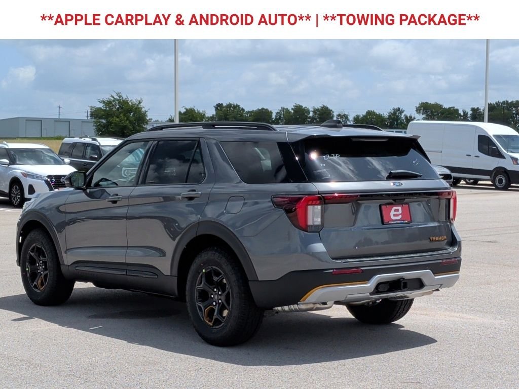 New 2026 Carbonized Gray Metallic Ford Tremor® image 6