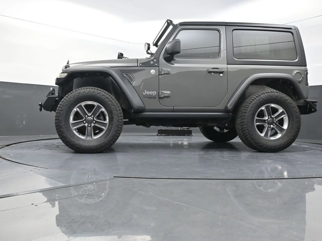 Used 2020 Gray Jeep Sport image 24