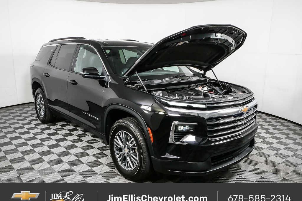 2025 Chevrolet Traverse LT - Photo 37