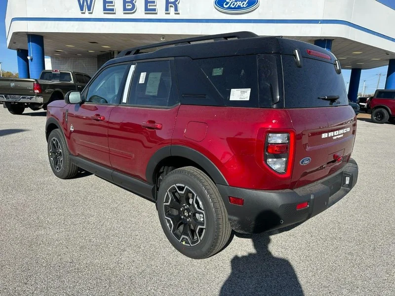 New 2025 Ruby Red Metallic Tinted Clearcoat Ford Outer Banks 4x4 image 3