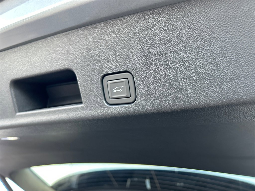 2026 GMC ACADIA - Image 36