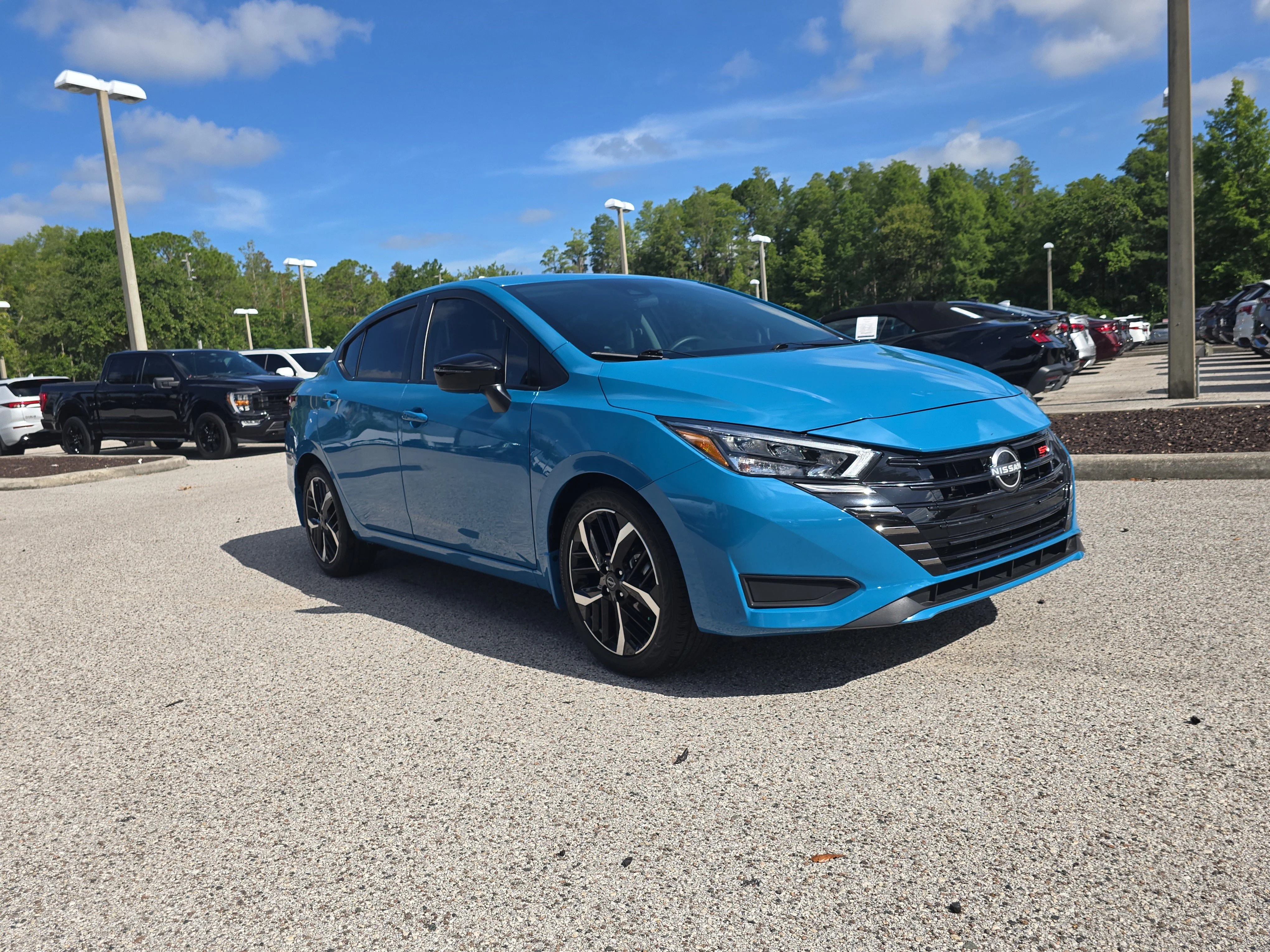 Certified Used 2025 Arctic Ice Blue Metallic Nissan SR image 2