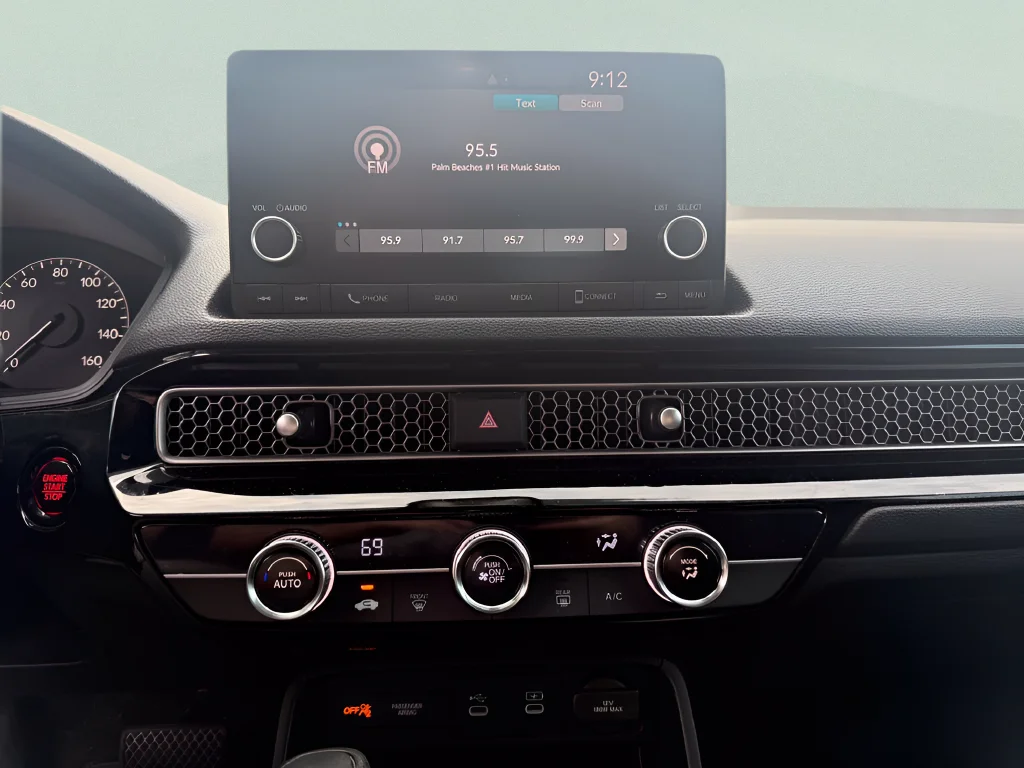 2025 Honda Civic LX - Photo 17