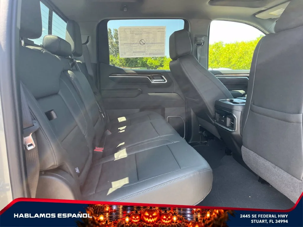 New 2026 Sterling Metallic GMC Elevation image 17