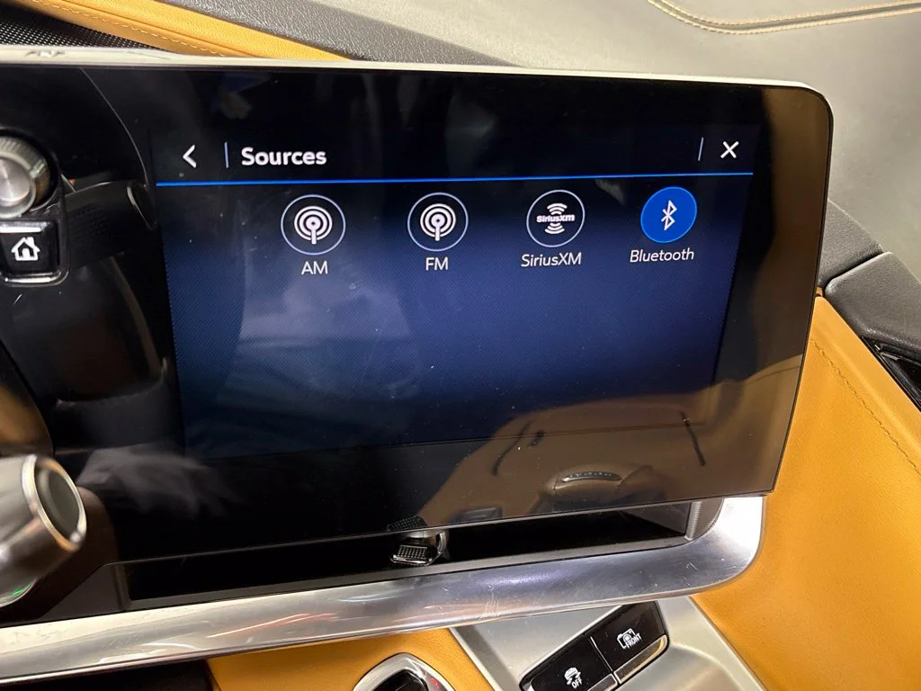 Used 2022 Orange Chevrolet Stingray image 34