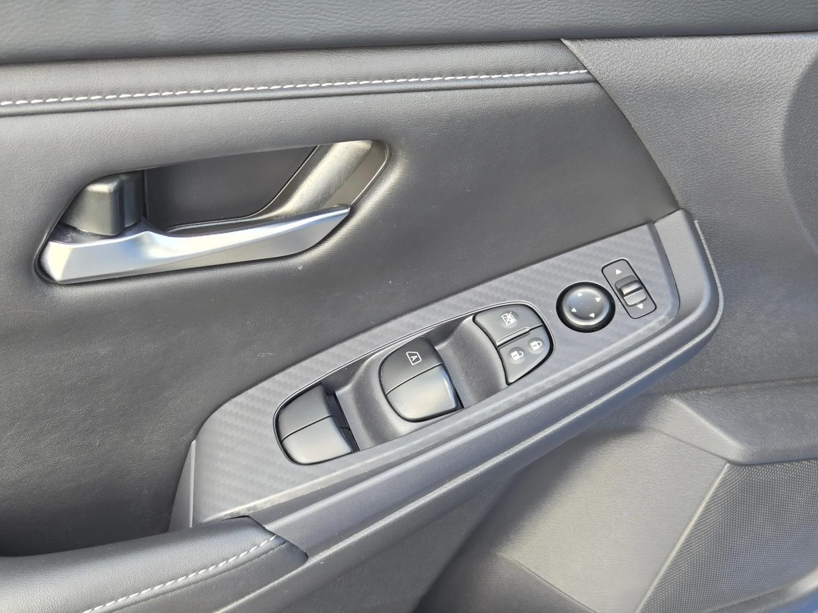 2024 Nissan Sentra SV - Photo 21