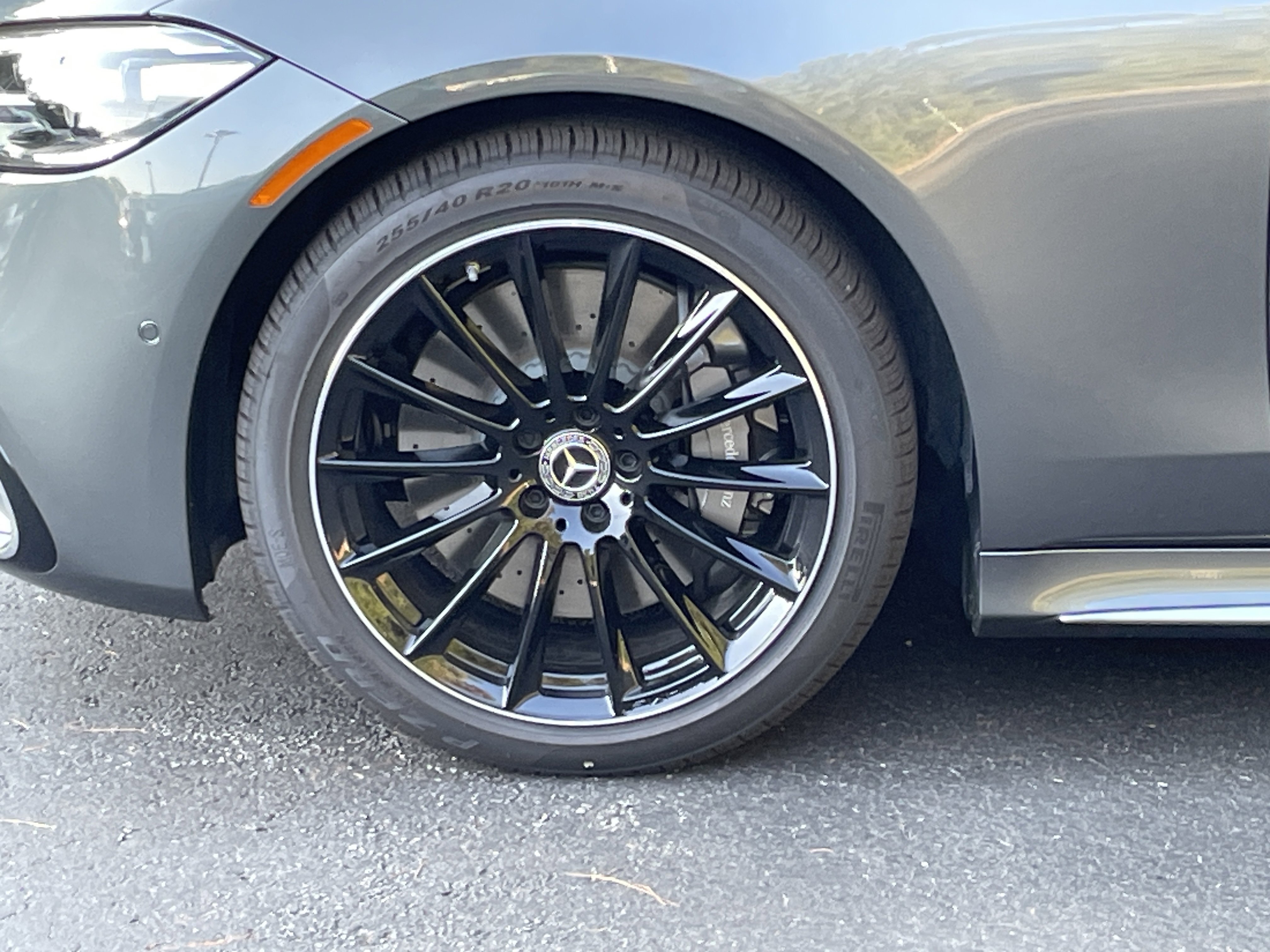 New 2026 MANUFAKTUR Signature Graphite Metallic Mercedes-Benz S 580 4MATIC® Sedan image 14