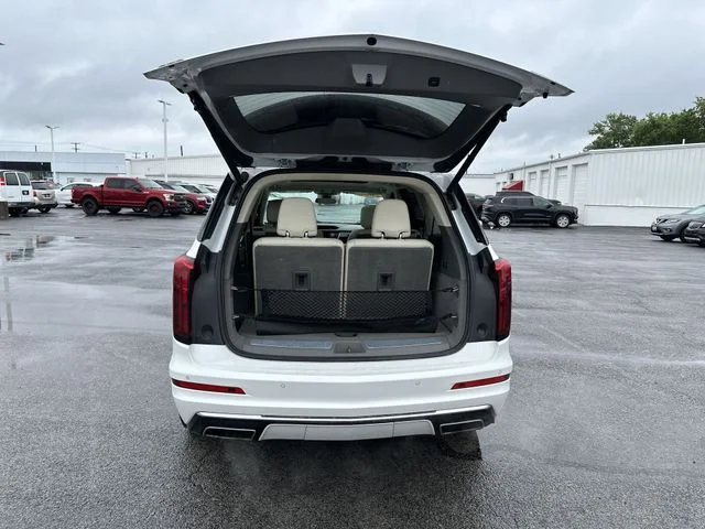 Used 2020 White Cadillac Premium Luxury image 23