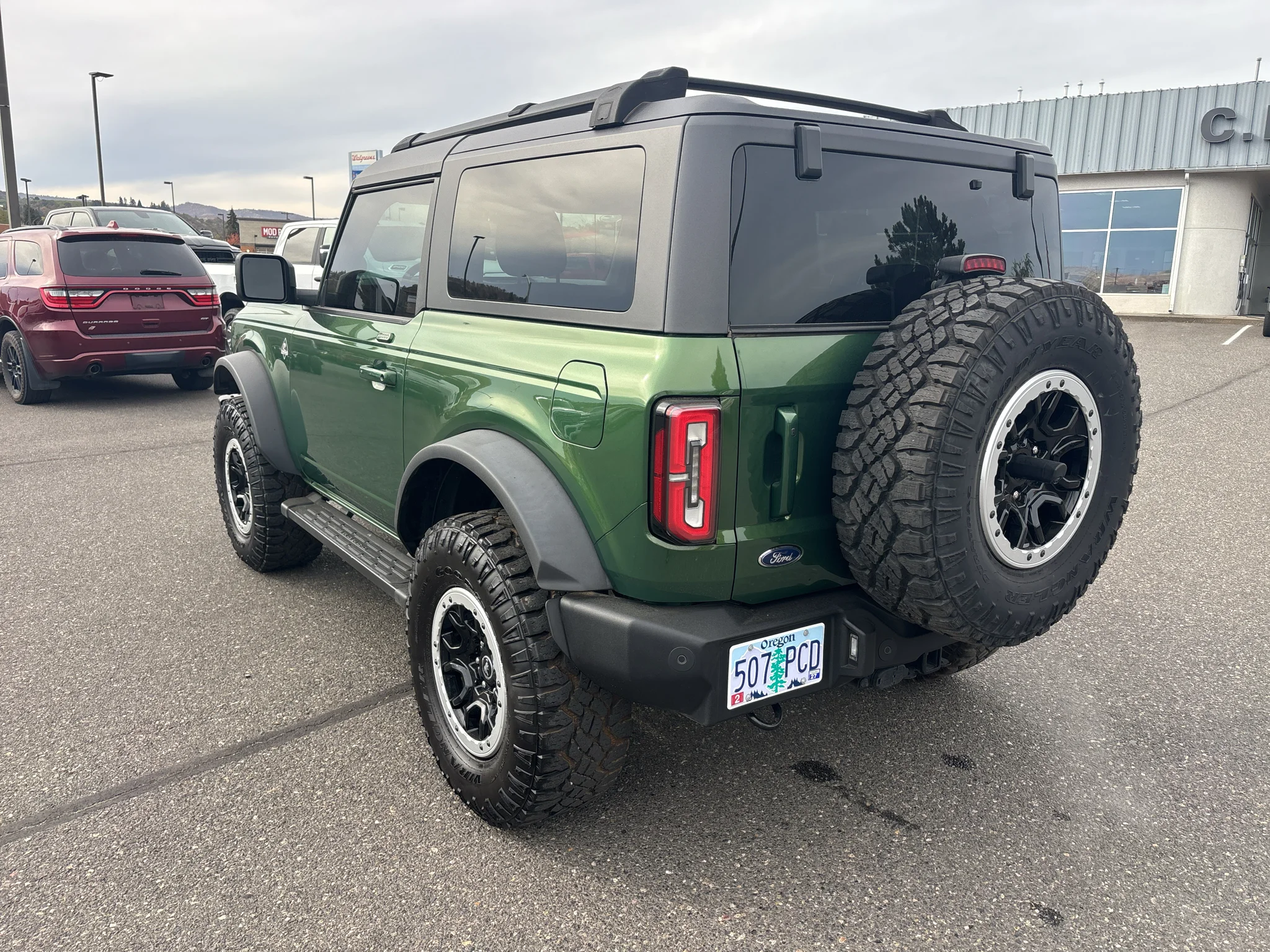 Used 2023 ERUPTION GREEN METALLIC Ford Outer Banks image 8