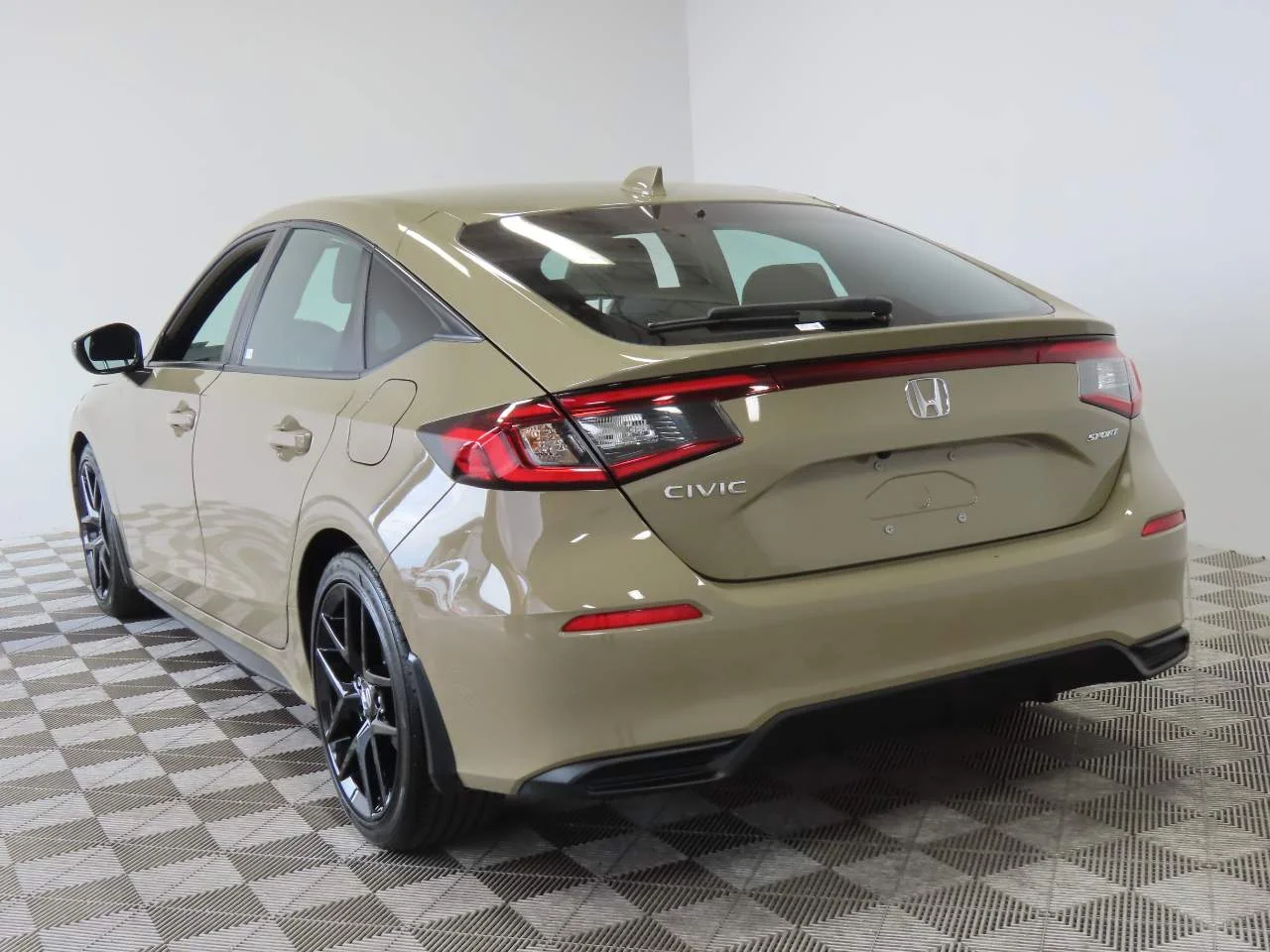 Used 2025 Sand Dune Pearl Honda Sport image 3