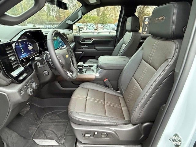 2026 Chevrolet Silverado 1500 High Country - Photo 13