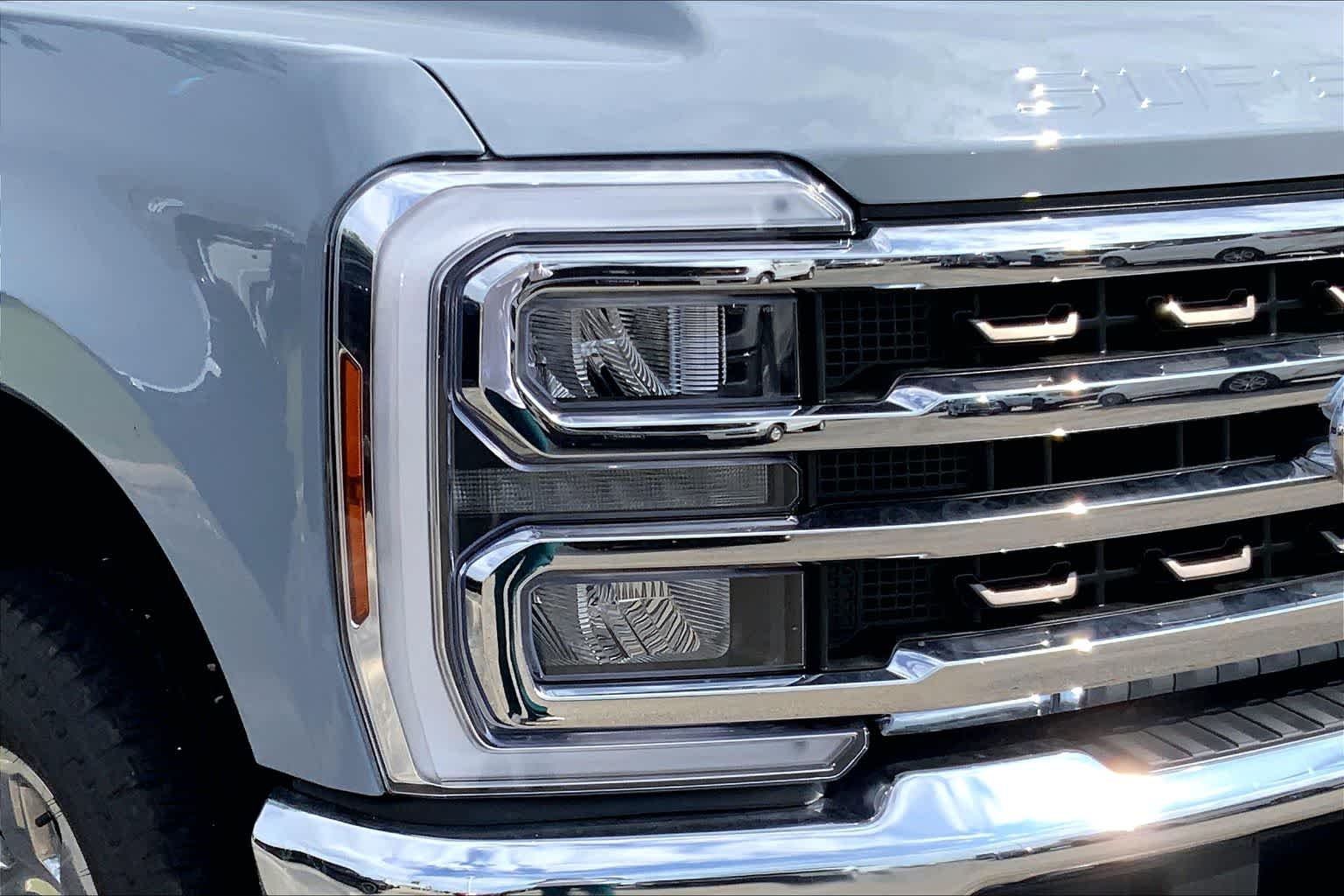 New 2026 Glacier Gray Metallic Tri-Coat Ford F-250® King Ranch® image 10