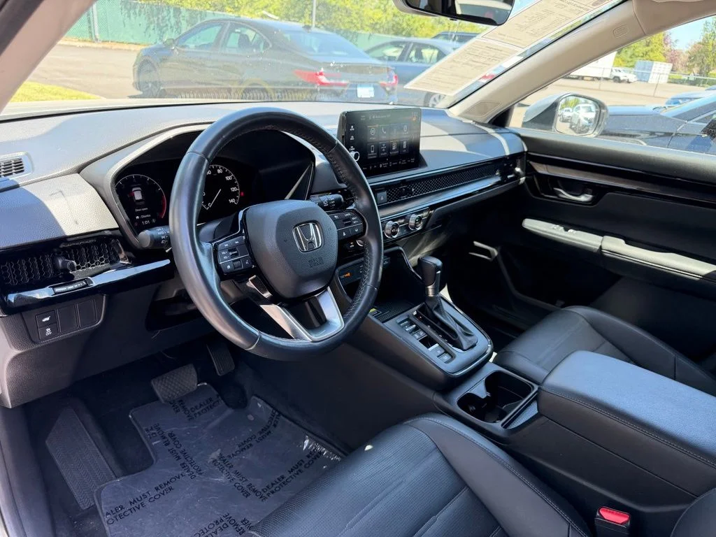 Used 2023 Lunar Silver Metallic Honda EX-L image 16