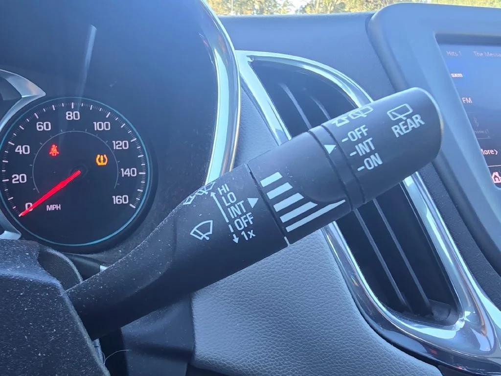 Certified Used 2020 SUMMIT WHITE Chevrolet LT image 28