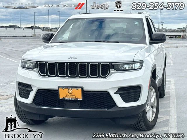 Used 2024 White Jeep Laredo X image 1