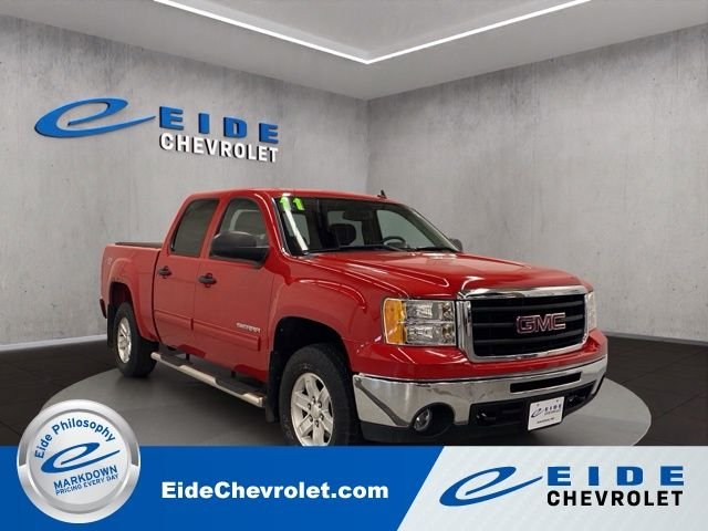 Used 2011 Red GMC SLE image 1