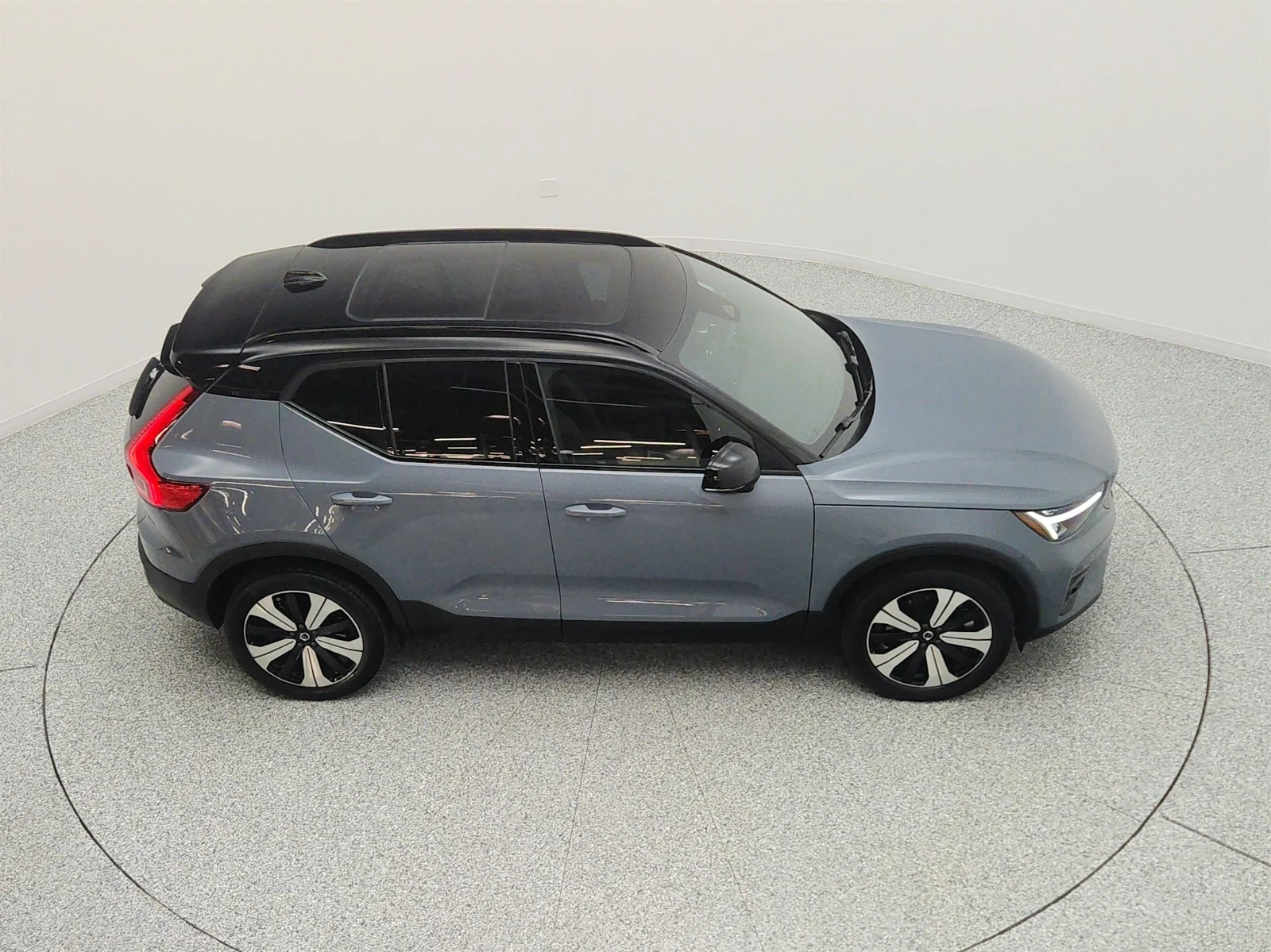 Used 2023 Thunder Grey Metallic Volvo Twin eAWD Plus image 25