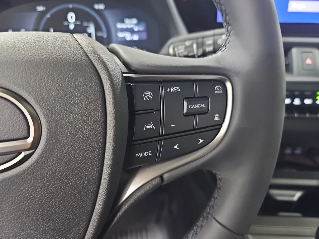 New 2026 Ultra White Lexus PREMIUM AWD image 17