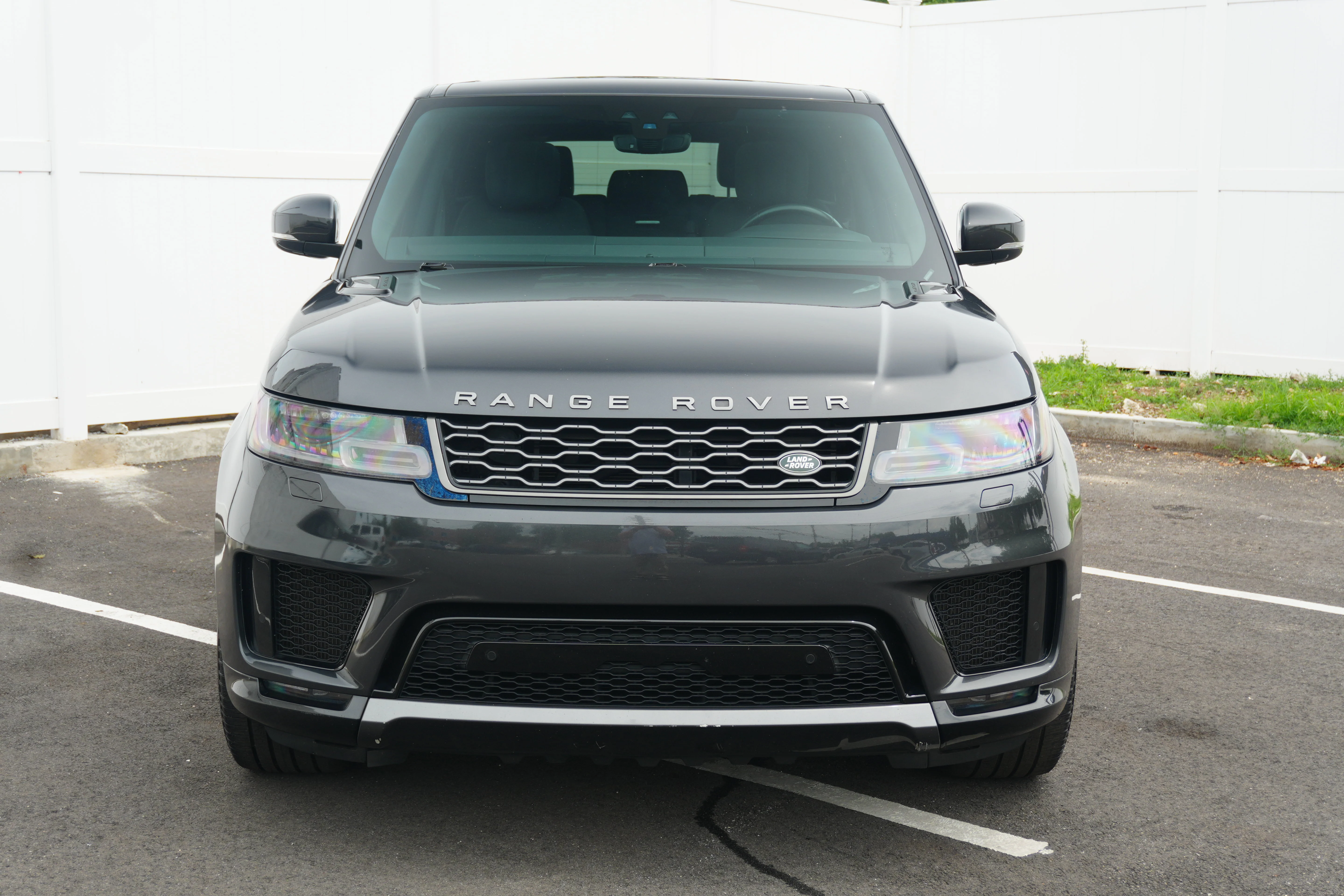 Used 2022 Eiger Grey Metallic Land Rover HSE Silver Edition image 2