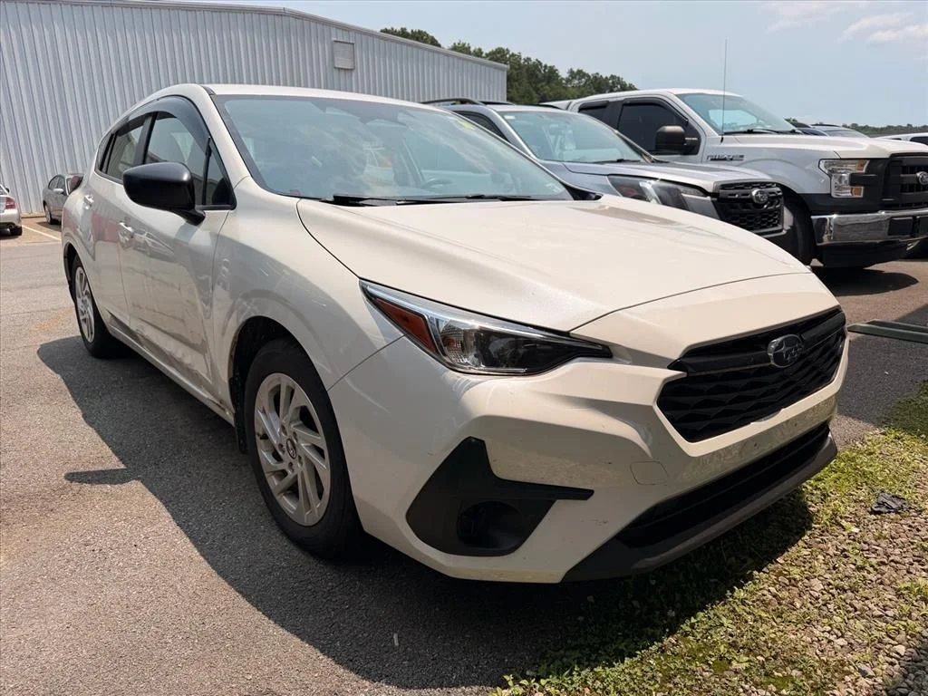 Used 2024 White Subaru Base image 14