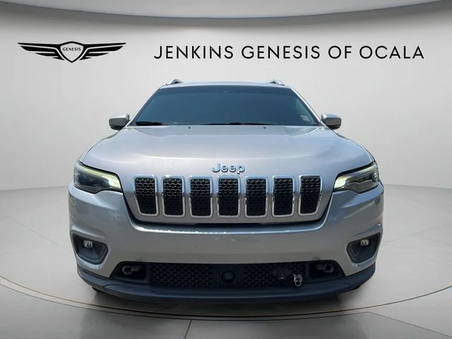 Used 2021 Silver Jeep Latitude Lux image 8