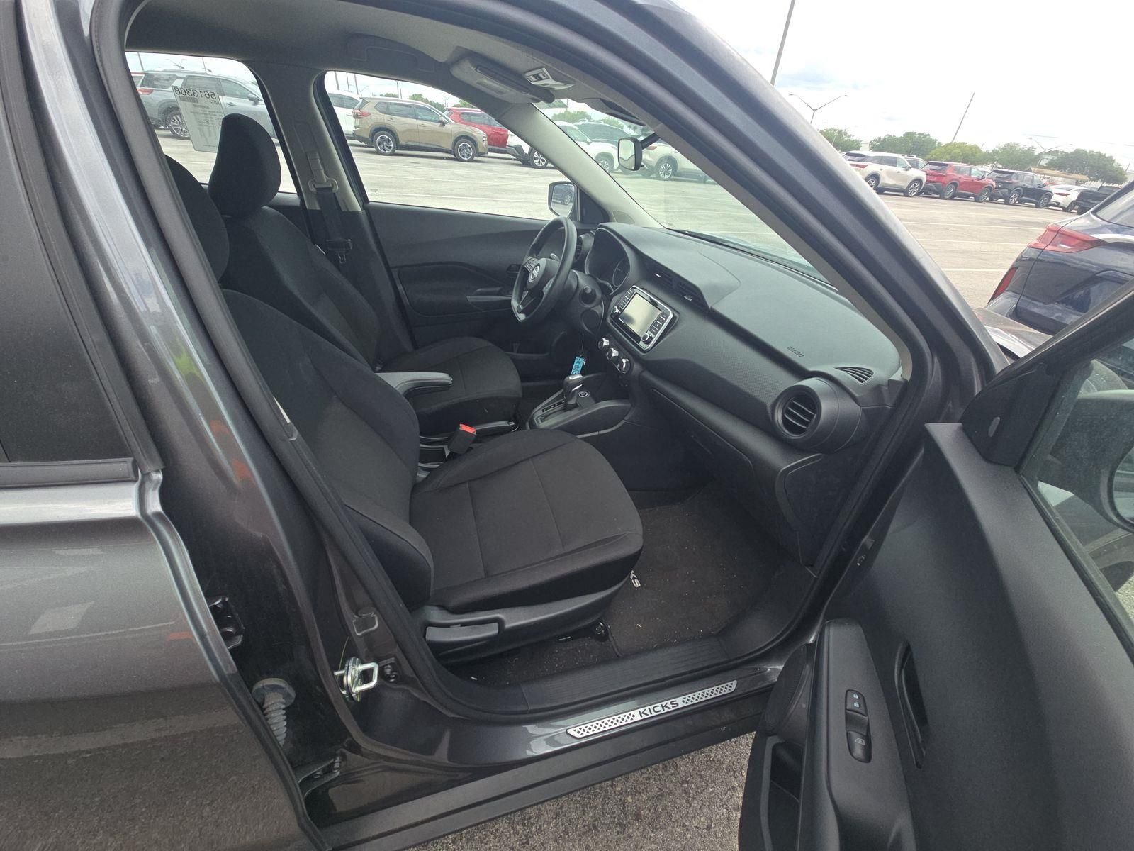 Used 2024 Gray Nissan S image 10