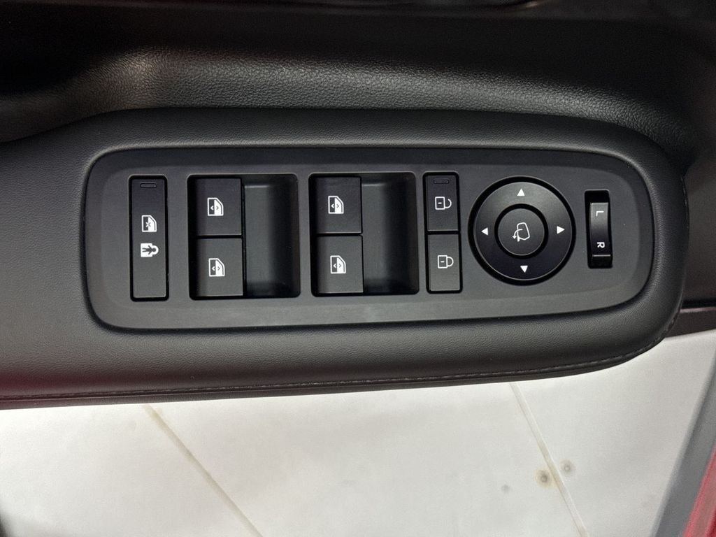 Used 2025 Red Hyundai Calligraphy image 15