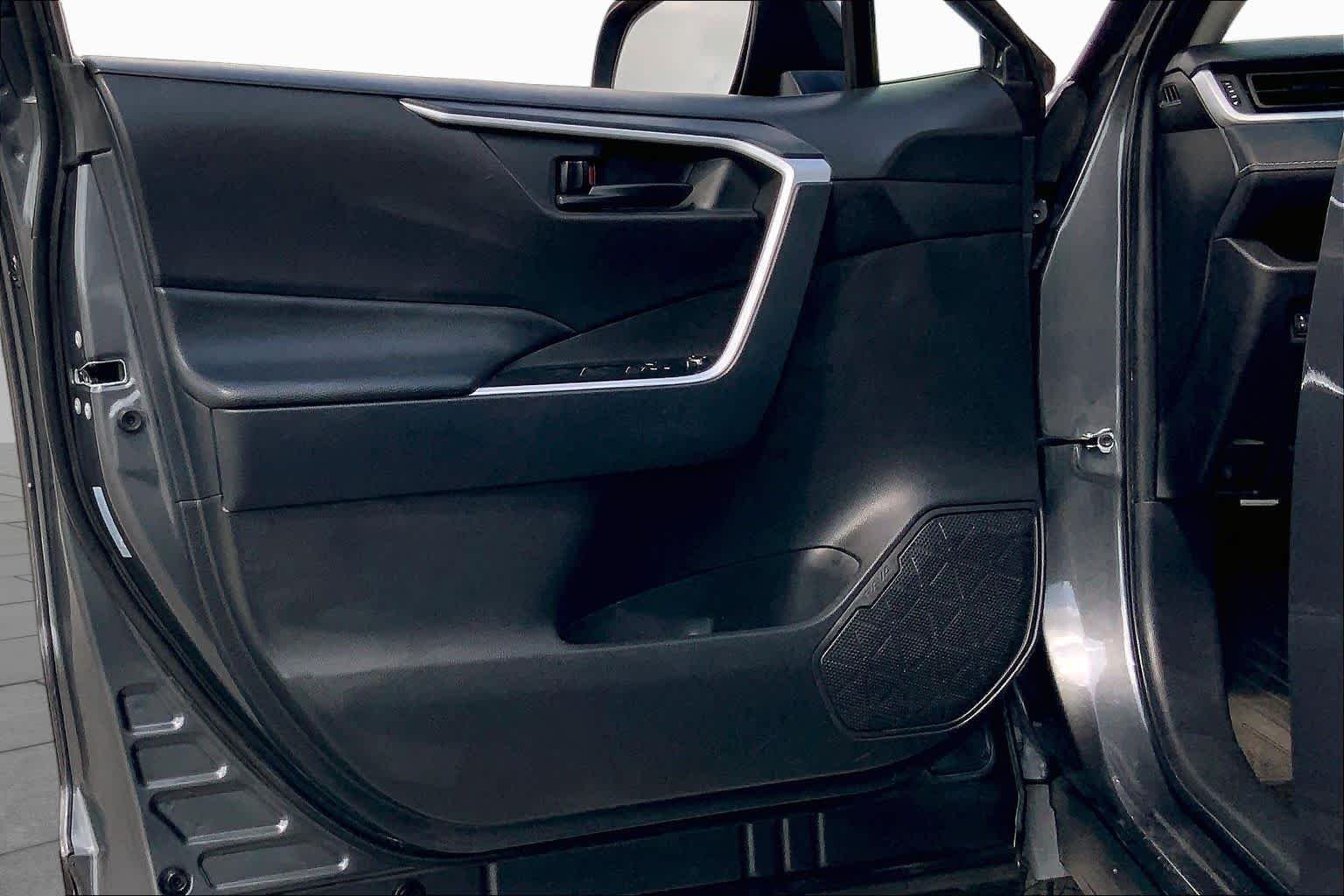 Used 2025 Magnetic Gray Metallic Toyota LE image 21