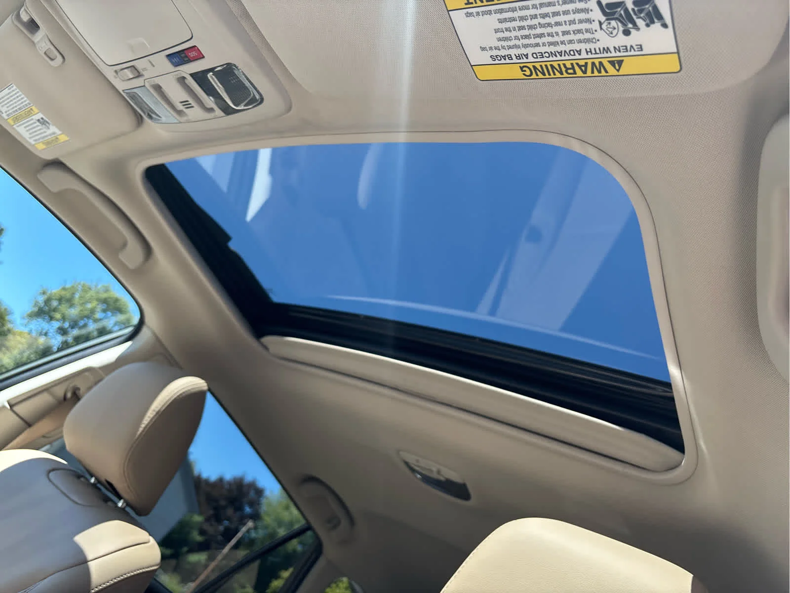 Used 2018 Wilderness Green Metallic Subaru Limited image 12