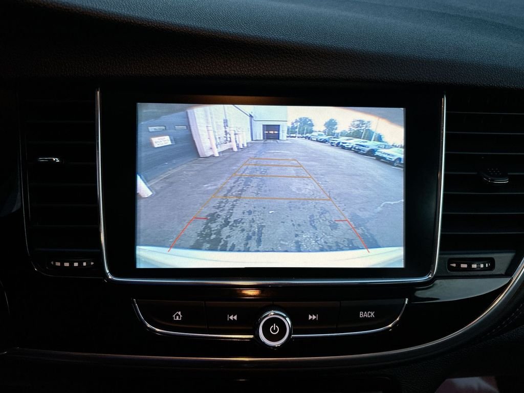 Used 2020 Silver Buick Preferred image 18