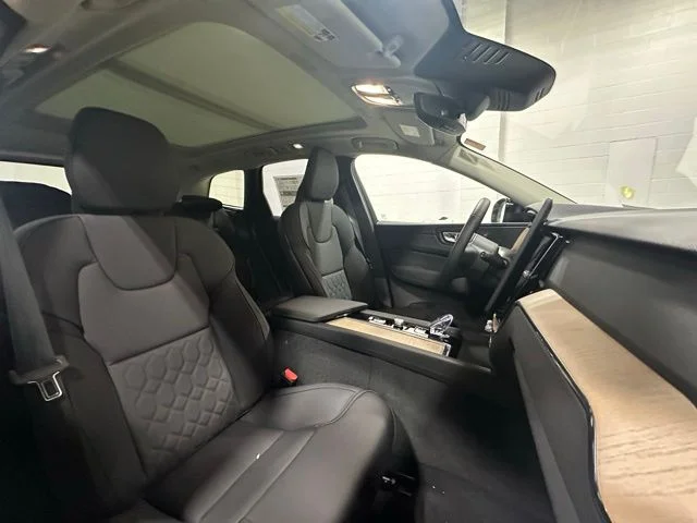 New 2026 Aurora Silver Volvo Plus image 16