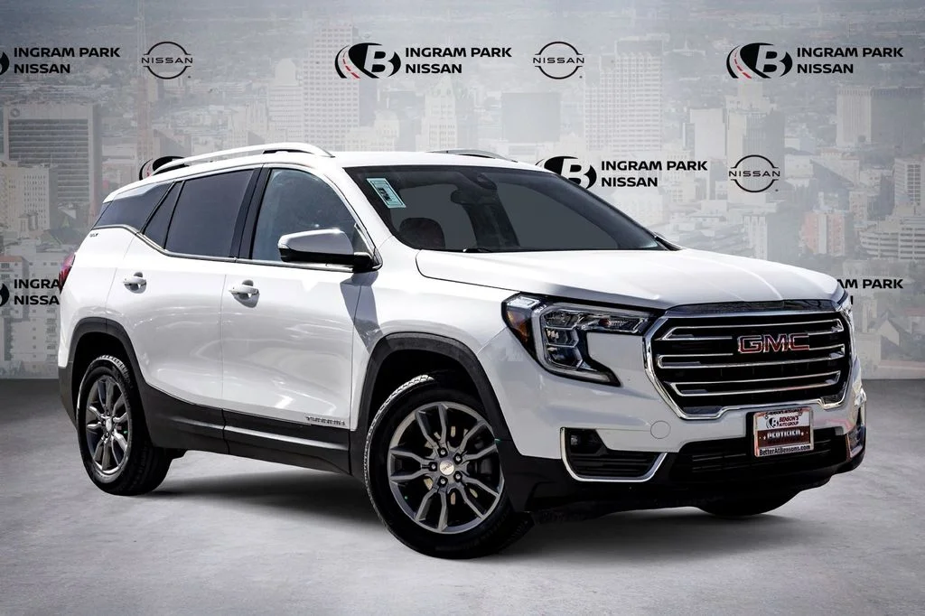 2024 GMC Terrain SLT AWD's photo