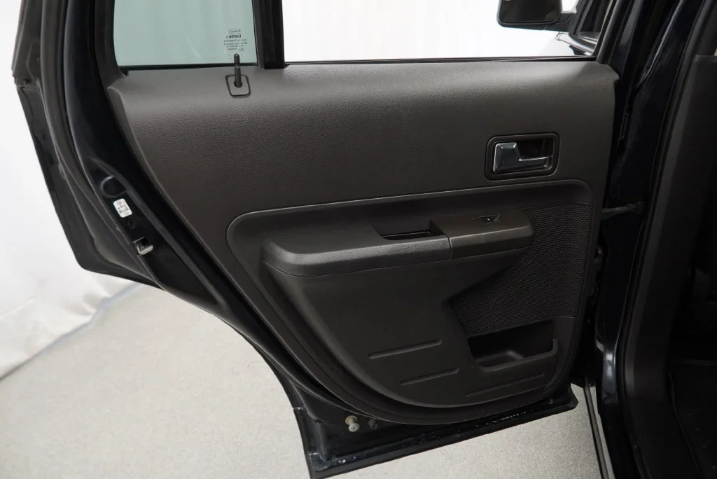 Used 2010 Black Ford SEL image 32